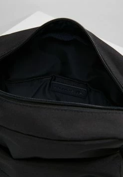 Lacoste Sac Bandoulière - Black -Lacoste Soldes Magasin 983dd81436774d1f95fae160a4d69160
