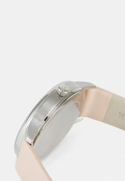 Lacoste CLUB - Montre - Pink/white -Lacoste Soldes Magasin 9ae0ee5a1e9e4578bb0c655ecbe1c1b6