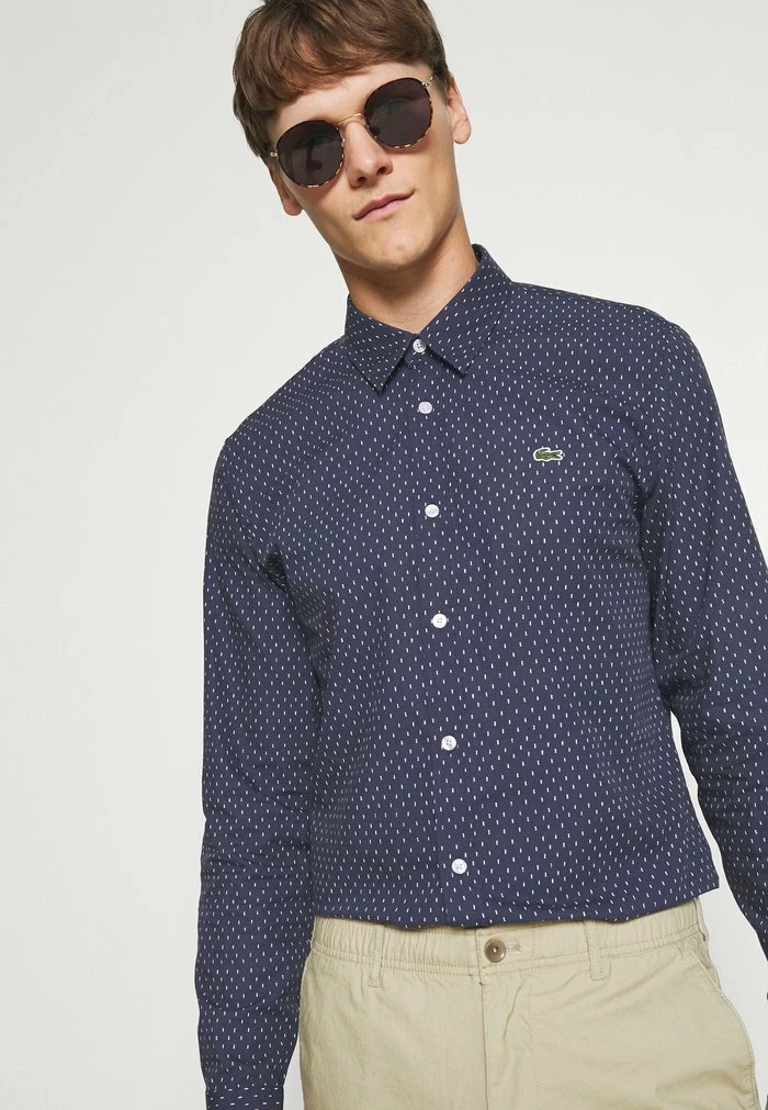 Lacoste Chemise - Bleu Marine / Blanc 4 Lacoste Chemise - Bleu Marine / Blanc – Image 4