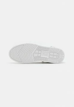Lacoste L001 - Baskets Basses - White/navy/red -Lacoste Soldes Magasin a51b1ce8ce6247cda56a12f1b922ef3a