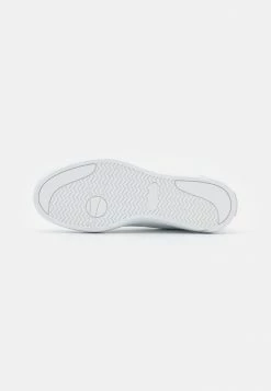 Lacoste GRIPSHOT - Baskets Basses - White -Lacoste Soldes Magasin a5a9b732602b42aab2979b9f10fad599