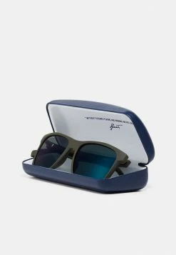 Lacoste Lunettes De Soleil - Green Matte -Lacoste Soldes Magasin a9a76b96ec9a483f8a6df61dca7a4e9c