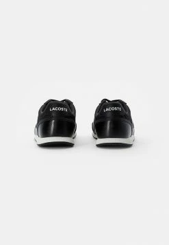 Lacoste Baskets Basses - Black/white 8 Lacoste Baskets Basses - Black/white -Lacoste Soldes Magasin a9e9805de3514e84a96880ea4765e433