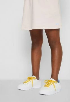 Lacoste CARNABY EXCLUSIVE - Baskets Basses - White/pink -Lacoste Soldes Magasin aa49e27e49bb4bc990ae43eb106564d3