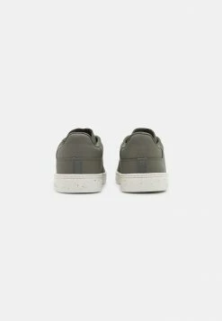 Lacoste COURT - Baskets Basses - Khaki/offwhite 8 Lacoste COURT - Baskets Basses - Khaki/offwhite -Lacoste Soldes Magasin adc37df540cf41a6a9a09a03ccfa9882