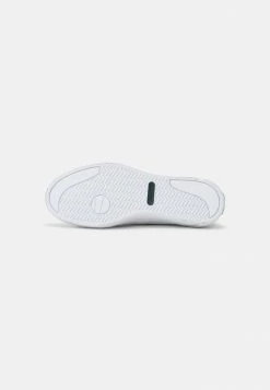 Lacoste GRIPSHOT - Baskets Basses - White/black -Lacoste Soldes Magasin aea8738e7fa84554b0f1a83cc908d306