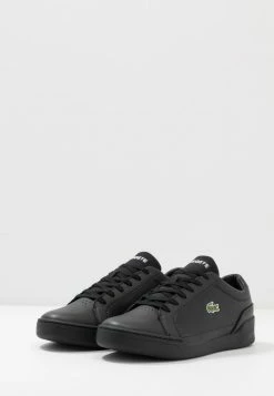 Lacoste Baskets Basses - Black -Lacoste Soldes Magasin aecd73fca5684a0eb0224c6084d2375a
