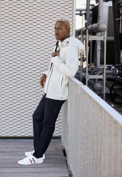 Lacoste LEROND - Baskets Basses - White/navy/red