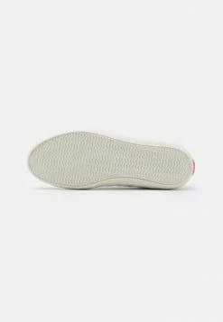 Lacoste COUPOLE - Baskets Basses - White/pink -Lacoste Soldes Magasin b4906a39e1df4d0cbc616c0c2ab58e6b