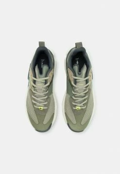 Lacoste ACESHOT - Baskets Basses - Khaki/light Yellow -Lacoste Soldes Magasin b89419e10fe34101be95dd9ea6ed652a