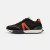 Lacoste DELUXE - Baskets Basses - Black/orange