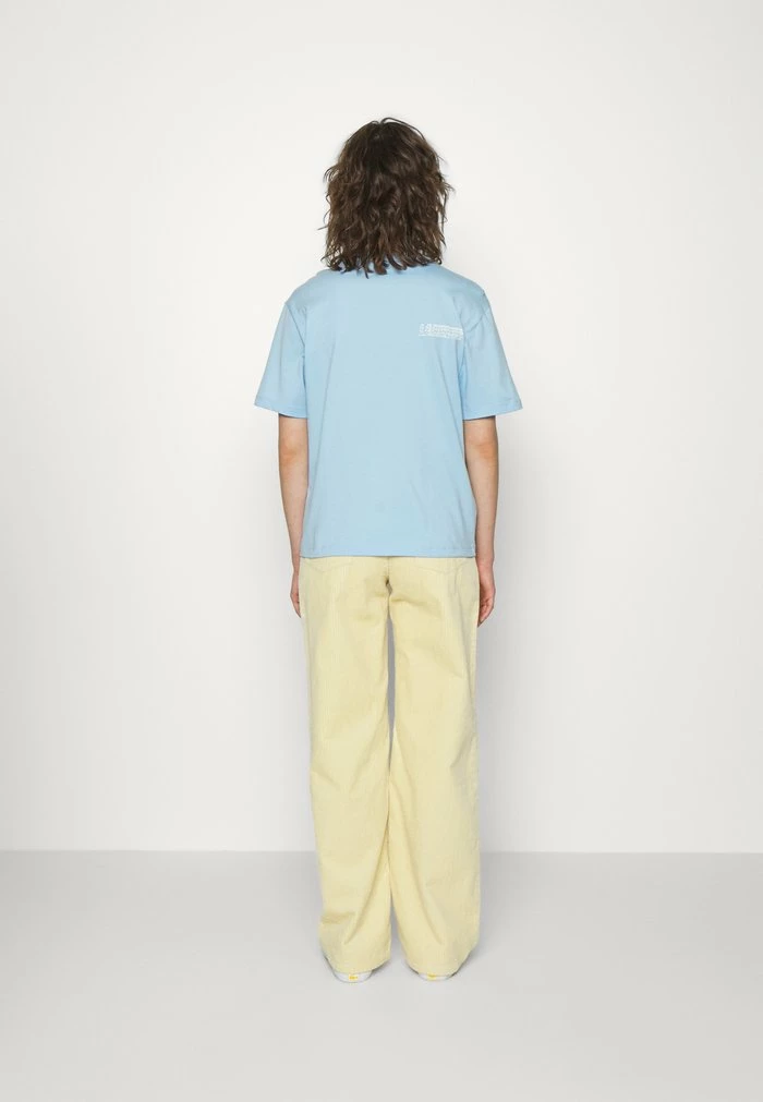 Lacoste EXCLUSIVE - T-shirt Imprimé - Light Blue 3 Lacoste EXCLUSIVE - T-shirt Imprimé - Light Blue – Image 3