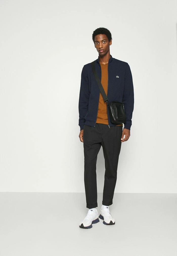 Lacoste Sweat à Capuche Zippé - Marine 2 Lacoste Sweat à Capuche Zippé - Marine – Image 2