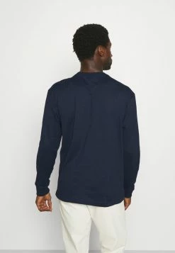 Lacoste T-shirt à Manches Longues - Navy Blue 7 Lacoste T-shirt à Manches Longues - Navy Blue -Lacoste Soldes Magasin c02ee2717d5540b589c0fc78db2c3ce9