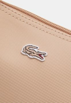 Lacoste Cabas - Amande -Lacoste Soldes Magasin c11d89dc1793428ea80d04fcdb975d1a