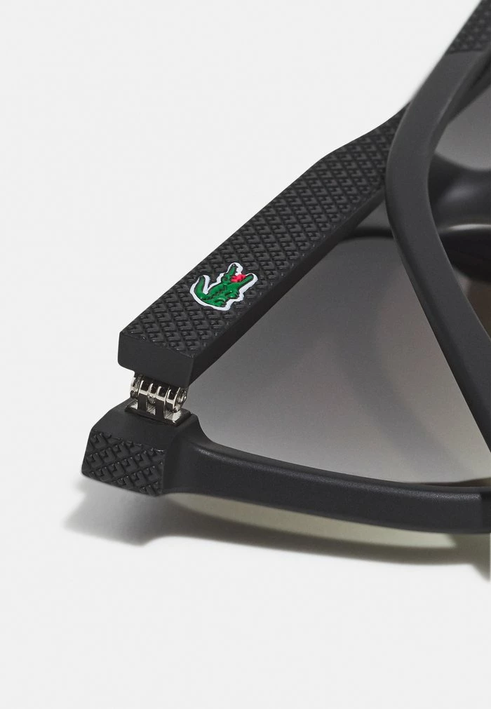 Lacoste UNISEX - Lunettes De Soleil - Matte Black 5 Lacoste UNISEX - Lunettes De Soleil - Matte Black – Image 5