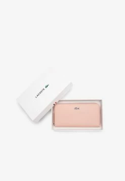 Lacoste Portefeuille - Mellow Rose -Lacoste Soldes Magasin c6cc11f063bf454c88d9be8419a6effb
