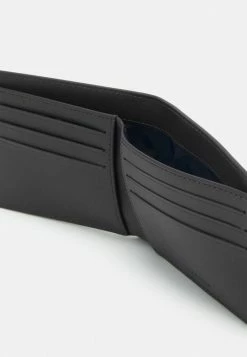 Lacoste SET - Portefeuille - Marron Pinot Laponie -Lacoste Soldes Magasin c7bddd282fec492591ecf95910af7940