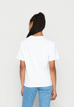 Lacoste EXCLUSIVE - T-shirt Basique - White -Lacoste Soldes Magasin c882a93af79c44248770dccca84e55a3