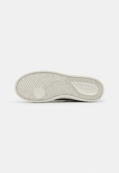 Lacoste COURT - Baskets Basses - Khaki/offwhite 10 Lacoste COURT - Baskets Basses - Khaki/offwhite -Lacoste Soldes Magasin d5841e2811d84785a8f0d05d70dffa7c