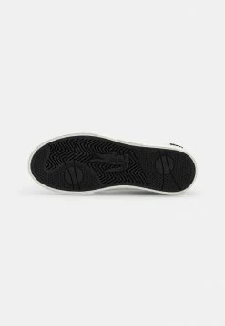 Lacoste Baskets Basses - Black/white -Lacoste Soldes Magasin d64510b6bbd44a95a6087a90f35231fd