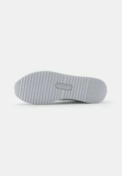 Lacoste PARTNER PISTE - Baskets Basses - White -Lacoste Soldes Magasin e3f68a5876ae4f98a4608f056cf68107
