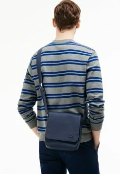 Lacoste NH2341HC - Sac Bandoulière - Noir -Lacoste Soldes Magasin e61b6f5c0c514cca80977081342a4dfa