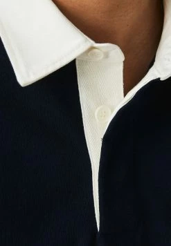 Lacoste CHEMISE RUGBY HOMME - Polo - Bleu Marine Rouge Blanc -Lacoste Soldes Magasin e6b4d864ee3246978b074f2f68338c00