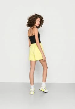 Lacoste Short - Jaune Fluo -Lacoste Soldes Magasin e9949b99f3104e79a614acee88c4f8f9