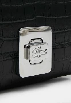 Lacoste Sac Bandoulière - Noir -Lacoste Soldes Magasin ea3d90fee0d640c4a3ec7f8194c7b730