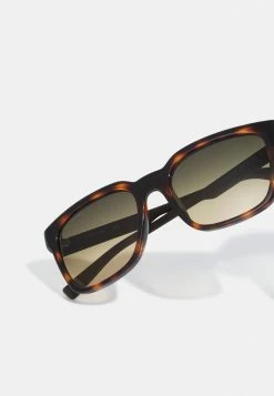 Lacoste Lunettes De Soleil - Havana -Lacoste Soldes Magasin ebee35de96e140928c981eef594600ea