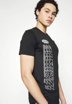 Lacoste EXCLUSIVE - T-shirt Imprimé - Black -Lacoste Soldes Magasin ef66c745aa484cbfb71d2cd475dde10c