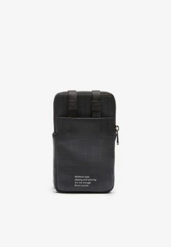 Lacoste NH3294HT - Sac Bandoulière - Noir -Lacoste Soldes Magasin f41813265b5d4eb4987f3834213e34e3