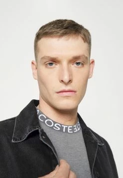 Lacoste T-shirt Imprimé - Mine Chine -Lacoste Soldes Magasin fa2f4e8f3e9c41489b2be75738d82421