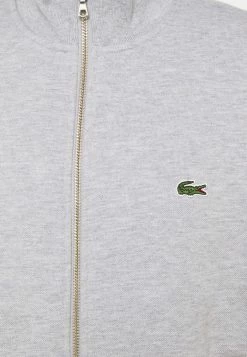 Lacoste Sweat à Capuche Zippé - Gris Chine 12 Lacoste Sweat à Capuche Zippé - Gris Chine -Lacoste Soldes Magasin fd9f9730ccde4e24a032f9ec62c320e7