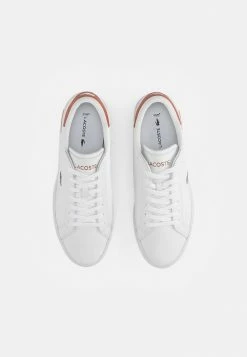 Lacoste POWERCOURT - Baskets Basses - Wht/brw -Lacoste Soldes Magasin fdd47cb119f34a0b8e96af810e3d3936