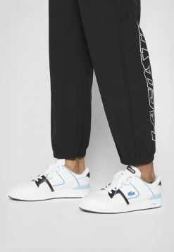 Lacoste EXCLUSIVE COURT CAGE - Baskets Basses - White/light Blue -Lacoste Soldes Magasin fe8cc85ba2884dda93318100a03c260a